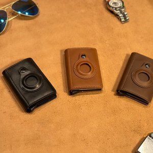 Handmade Leather Spring Loaded Card Wallet Airtag Holder and Engraved